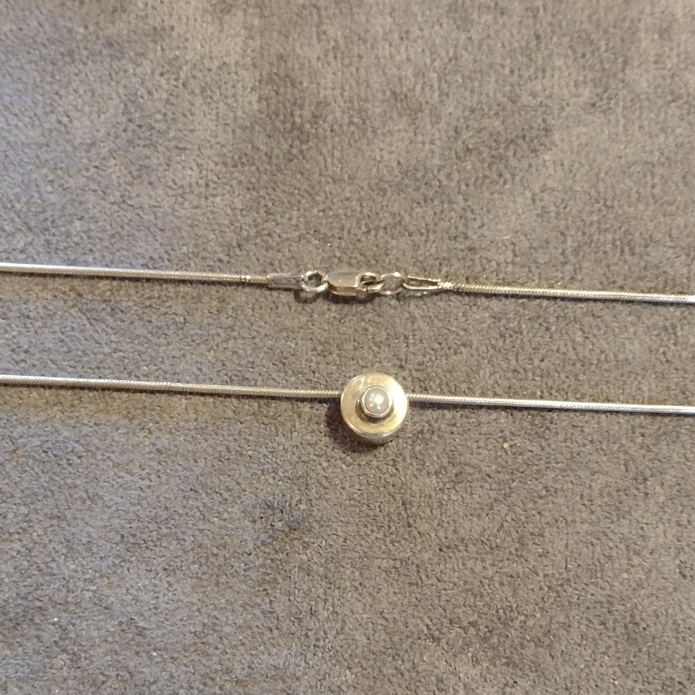 Sterling Silver Pearl karibou Necklace